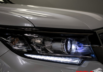 Подержанный автомобиль Toyota Land Cruiser Prado 2021 года (30 фото)