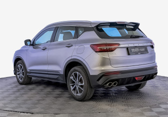 Подержанный автомобиль Geely Coolray 2023 года (7 фото)