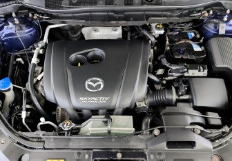Подержанный автомобиль Mazda CX-5 2013 года (9 фото)