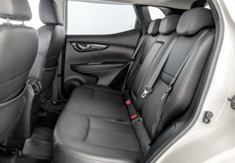 Подержанный автомобиль Nissan Qashqai 2019 года (12 фото)