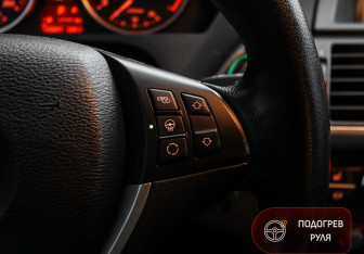 Подержанный автомобиль BMW X5 2010 года (21 фото)