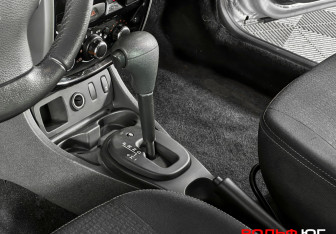 Подержанный автомобиль Nissan Terrano 2015 года (15 фото)