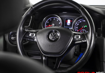 Подержанный автомобиль Volkswagen Golf Wagon 2016 года (15 фото)