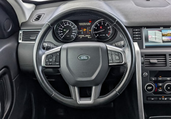 Подержанный автомобиль Land Rover Discovery Sport 2015 года (22 фото)