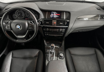 Подержанный автомобиль BMW X4 2015 года (11 фото)