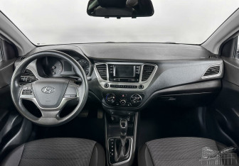 Подержанный автомобиль Hyundai Solaris Sedan 2019 года (8 фото)