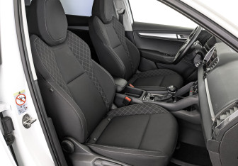 Подержанный автомобиль Skoda Karoq 2022 года (24 фото)