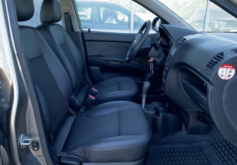 Подержанный автомобиль Kia Picanto 2009 года (20 фото)