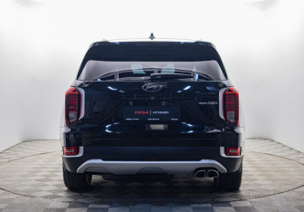Подержанный автомобиль Hyundai Palisade 2021 года (4 фото)