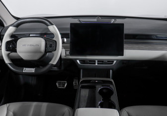 Подержанный автомобиль Jetour Dashing 2023 года (12 фото)