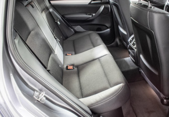 Подержанный автомобиль BMW X3 2017 года (11 фото)