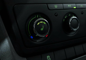 Подержанный автомобиль Skoda Yeti 2017 года (9 фото)