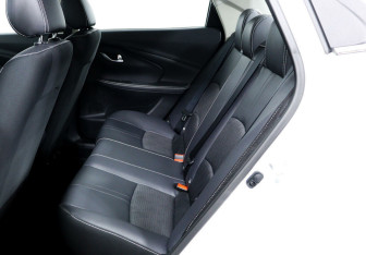 Подержанный автомобиль Changan Alsvin 2023 года (13 фото)