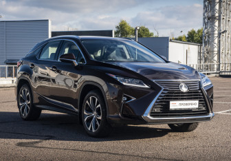 Подержанный автомобиль Lexus RX 2017 года (3 фото)