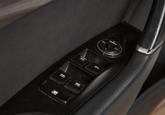 Подержанный автомобиль Hyundai i40 Sedan 2013 года (8 фото)