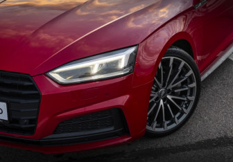 Подержанный автомобиль Audi A5 Coupe 2017 года (2 фото)
