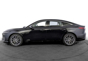 Новый FAW Bestune B70 2024 (3 фото)