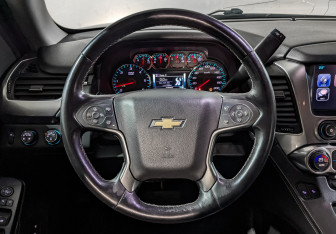 Подержанный автомобиль Chevrolet Tahoe 2016 года (21 фото)