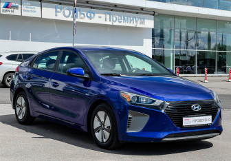 Подержанный автомобиль Hyundai IONIQ 2019 года (3 фото)