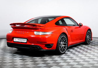 Подержанный автомобиль Porsche 911 Coupe 2014 года (5 фото)