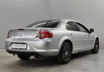 Подержанный автомобиль ГАЗ Volga Siber 2010 года (8 фото)