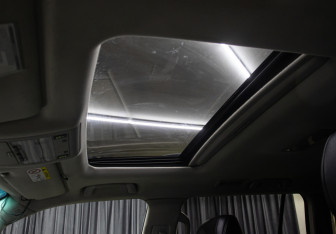 Подержанный автомобиль Toyota Land Cruiser Suv 2013 года (23 фото)