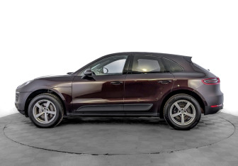 Подержанный автомобиль Porsche Macan 2017 года (8 фото)