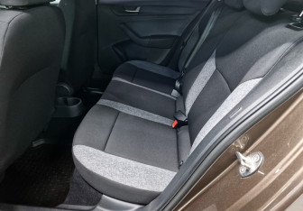 Подержанный автомобиль Skoda Rapid Liftback 2021 года (18 фото)