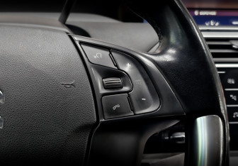 Подержанный автомобиль Citroen C4 Picasso 2016 года (25 фото)