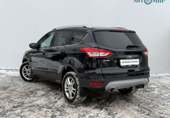 Подержанный автомобиль Ford Kuga 2013 года (7 фото)