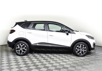 Подержанный автомобиль Renault Kaptur 2021 года (4 фото)