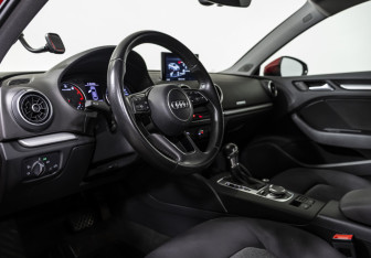Подержанный автомобиль Audi A3 Sedan 2016 года (9 фото)