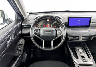 Подержанный автомобиль Haval Jolion 2022 года (21 фото)