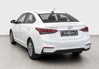 Подержанный автомобиль Hyundai Solaris Sedan 2020 года (7 фото)
