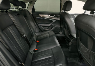 Подержанный автомобиль Audi A6 Wagon 2021 года (13 фото)