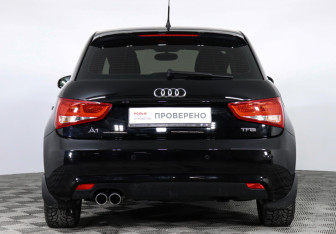 Подержанный автомобиль Audi A1 2014 года (6 фото)