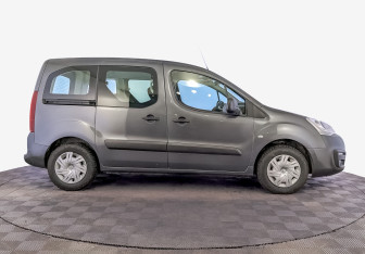 Подержанный автомобиль Citroen Berlingo 2021 года (4 фото)