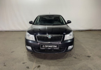 Подержанный автомобиль Skoda Octavia Liftback 2012 года (2 фото)