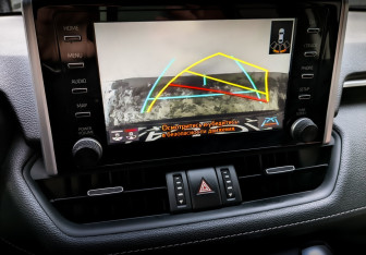 Подержанный автомобиль Toyota RAV4 2021 года (27 фото)