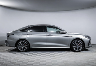 Подержанный автомобиль Chery Arrizo 8 2023 года (4 фото)