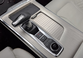 Подержанный автомобиль Exeed VX 2022 года (21 фото)