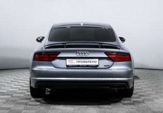 Подержанный автомобиль Audi A7 2014 года (6 фото)