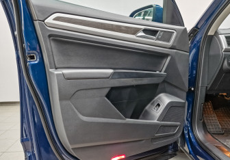 Подержанный автомобиль Volkswagen Teramont 2018 года (19 фото)