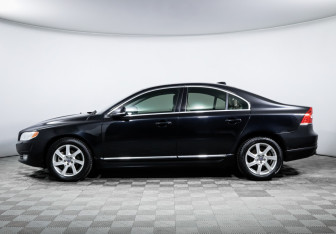 Подержанный автомобиль Volvo S80 2014 года (8 фото)