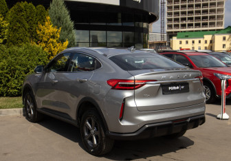 Подержанный автомобиль Haval F7x 2023 года (5 фото)