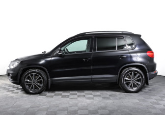 Подержанный автомобиль Volkswagen Tiguan 2013 года (8 фото)