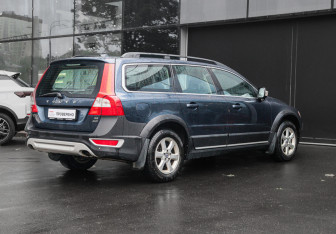 Подержанный автомобиль Volvo XC70 2008 года (4 фото)
