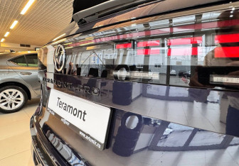 Новый Volkswagen Teramont 2025 (15 фото)