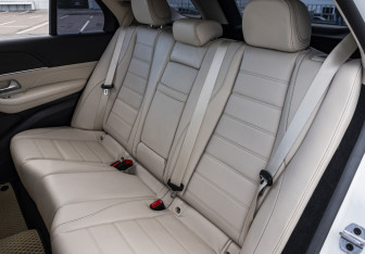 Подержанный автомобиль Mercedes-Benz GLE 2021 года (15 фото)