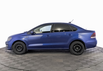 Подержанный автомобиль Volkswagen Polo Sedan 2019 года (8 фото)
